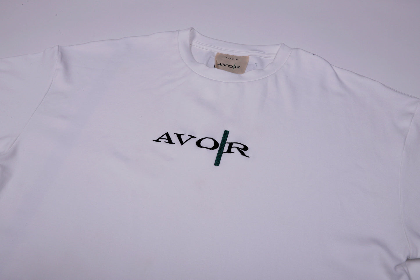 Avoir Unisex White T-Shirt - Oversized